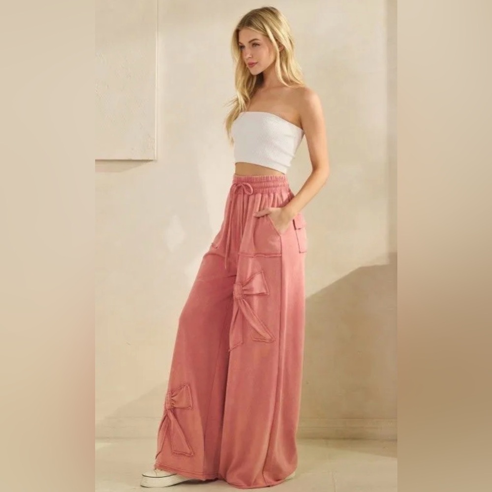 N34 Women's Pink Wide-Leg Pants with Bow Detail - Picture 2 of 6